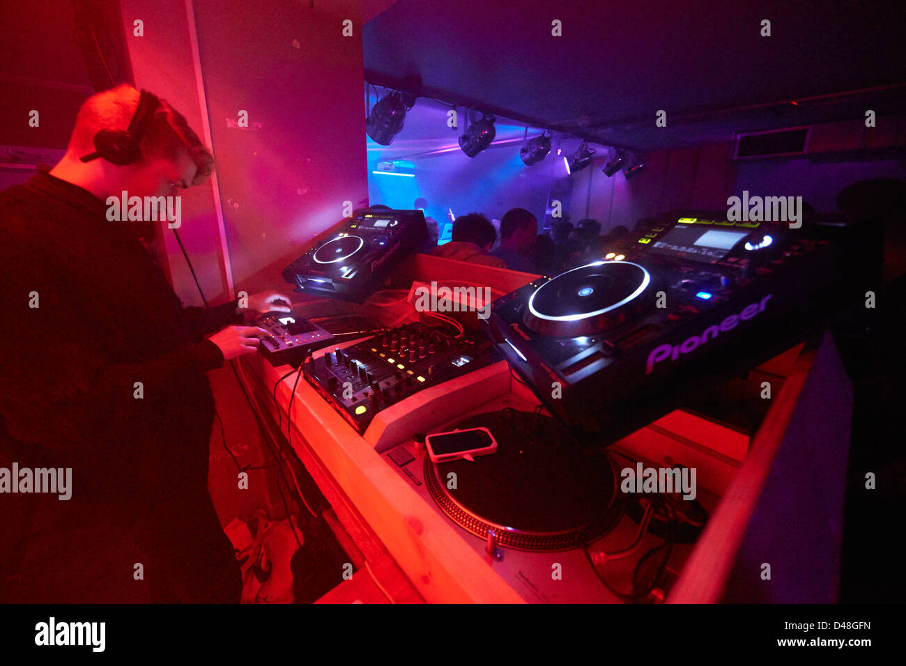 Discoteca rave party di magazzino acido club house Foto Stock