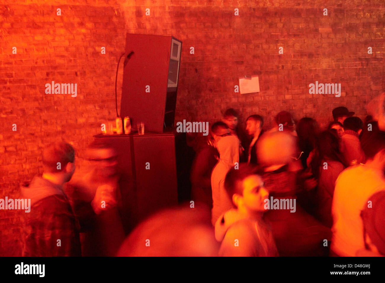 Discoteca rave party di magazzino acido club house Foto Stock