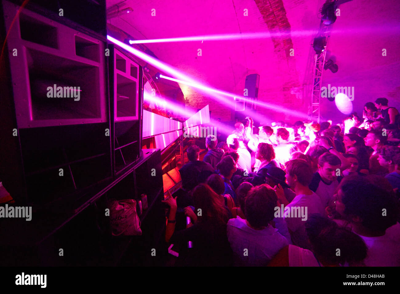 Discoteca rave party di magazzino acido club house Foto Stock