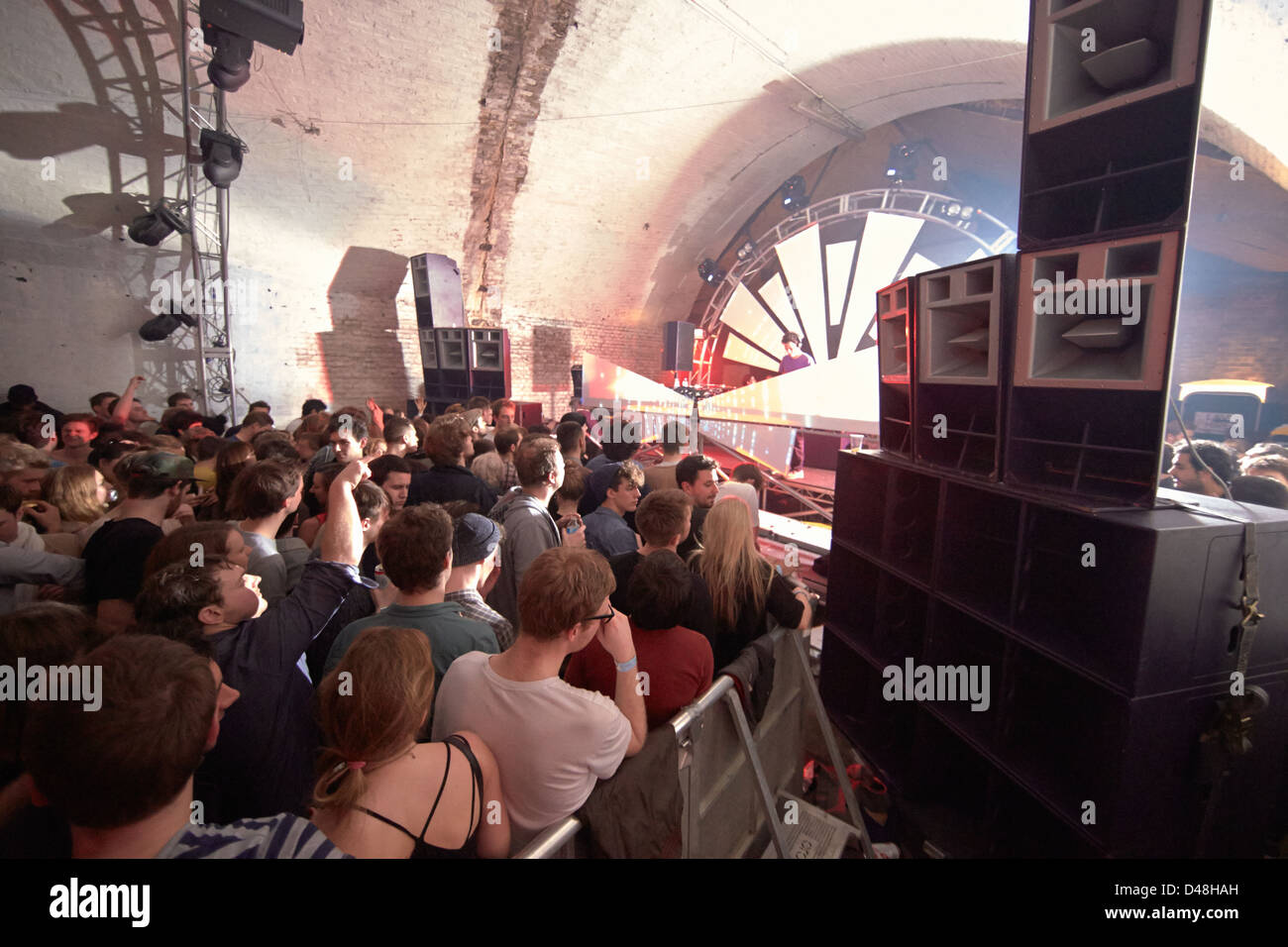 Discoteca rave party di magazzino acido club house Foto Stock