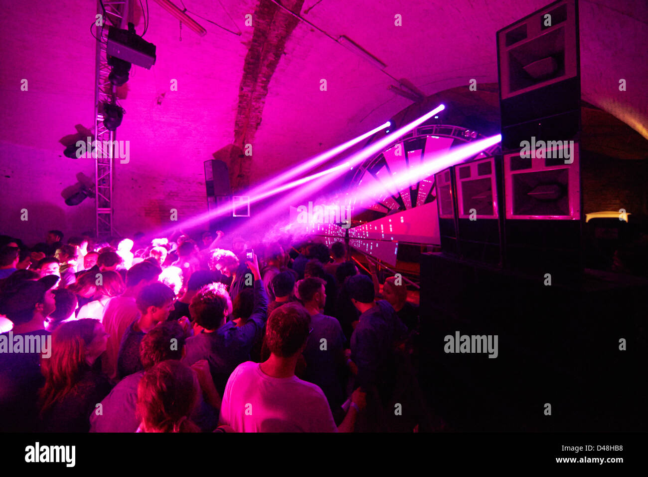 Discoteca rave party di magazzino acido club house Foto Stock