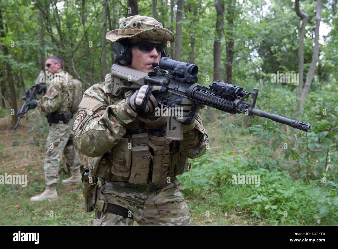 Membri della US Customs and Border Protection Quick forza di reazione condotta la formazione di routine presso Advanced Training Center, Agosto 17, 2012 in Harper's Ferry, Virginia. Foto Stock