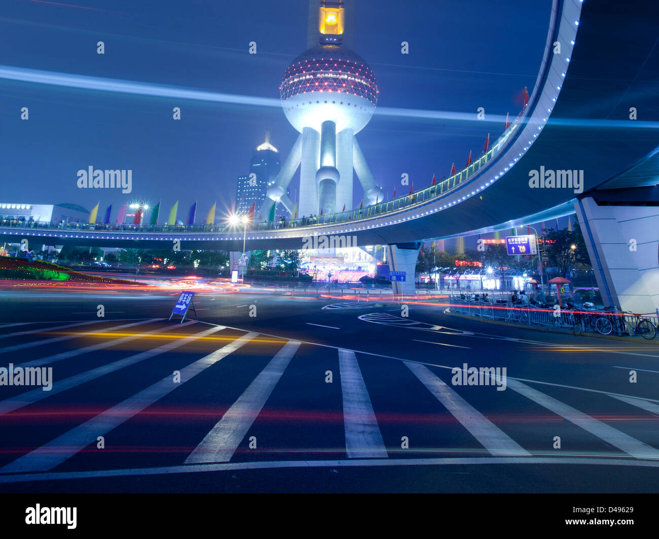 Vista notturna di Lujiazui,più famoso centro di finanza area in Cina,shanghai Foto Stock