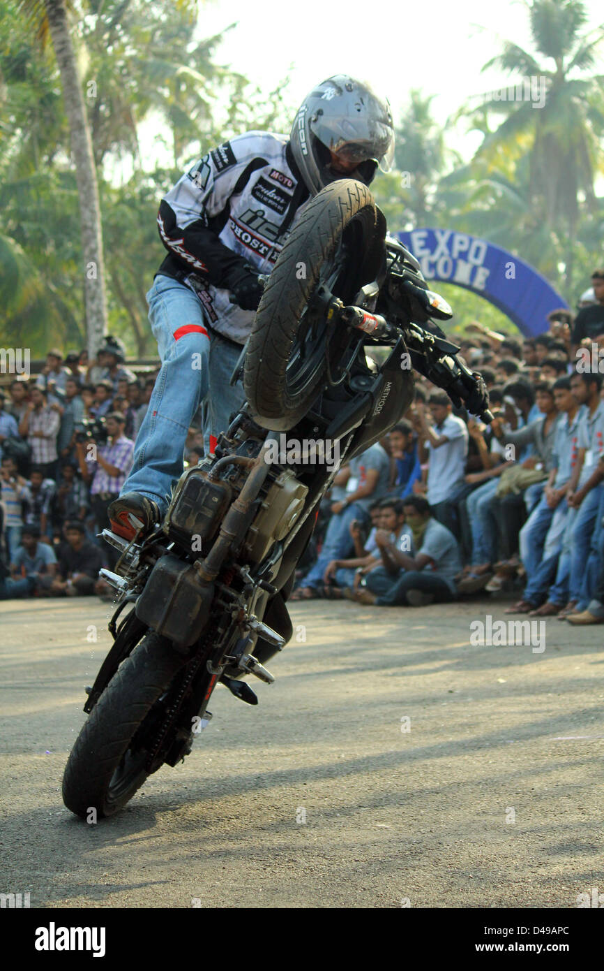 Il Kerala Ghost basato su RYDERZ eseguendo acrobazie in bici Foto Stock
