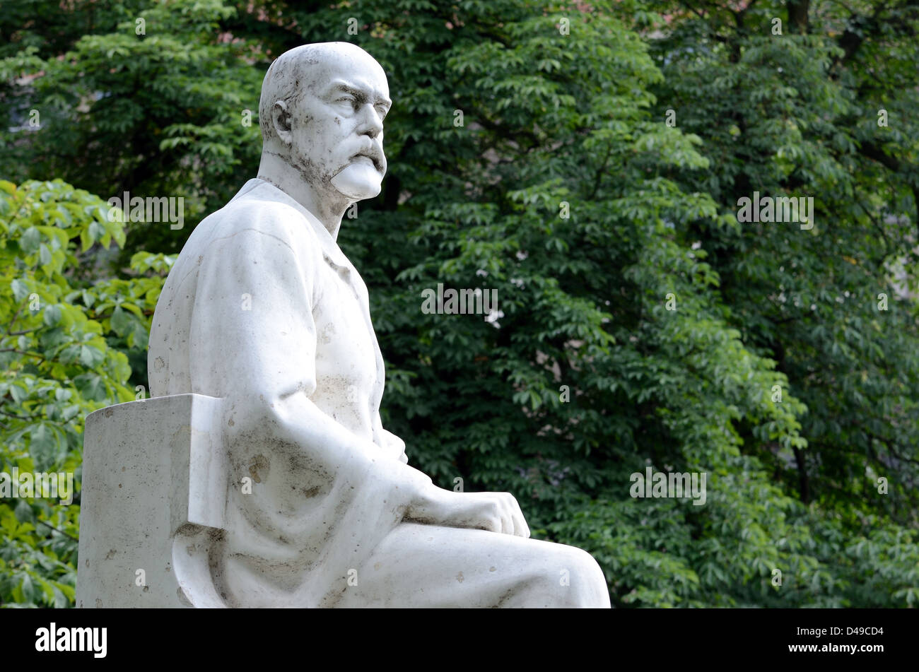Berlino, Germania, monumento della medicina il vincitore del Premio Nobel Robert Koch Foto Stock