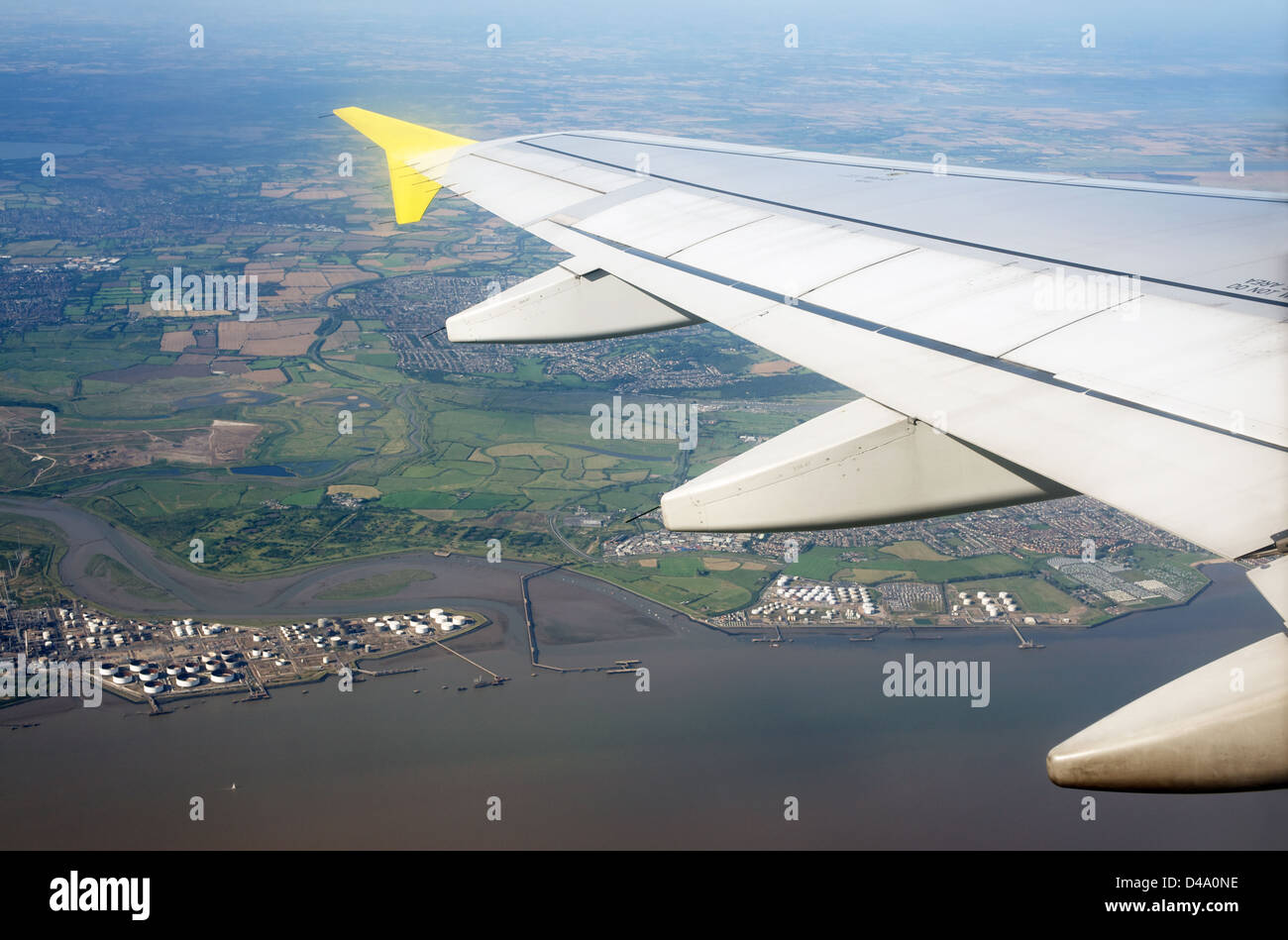 Spedizione petrolchimica e le strutture di magazzinaggio a Coryton e Foro Haven Canvey Island, il fiume Tamigi, Essex, Regno Unito. Foto Stock