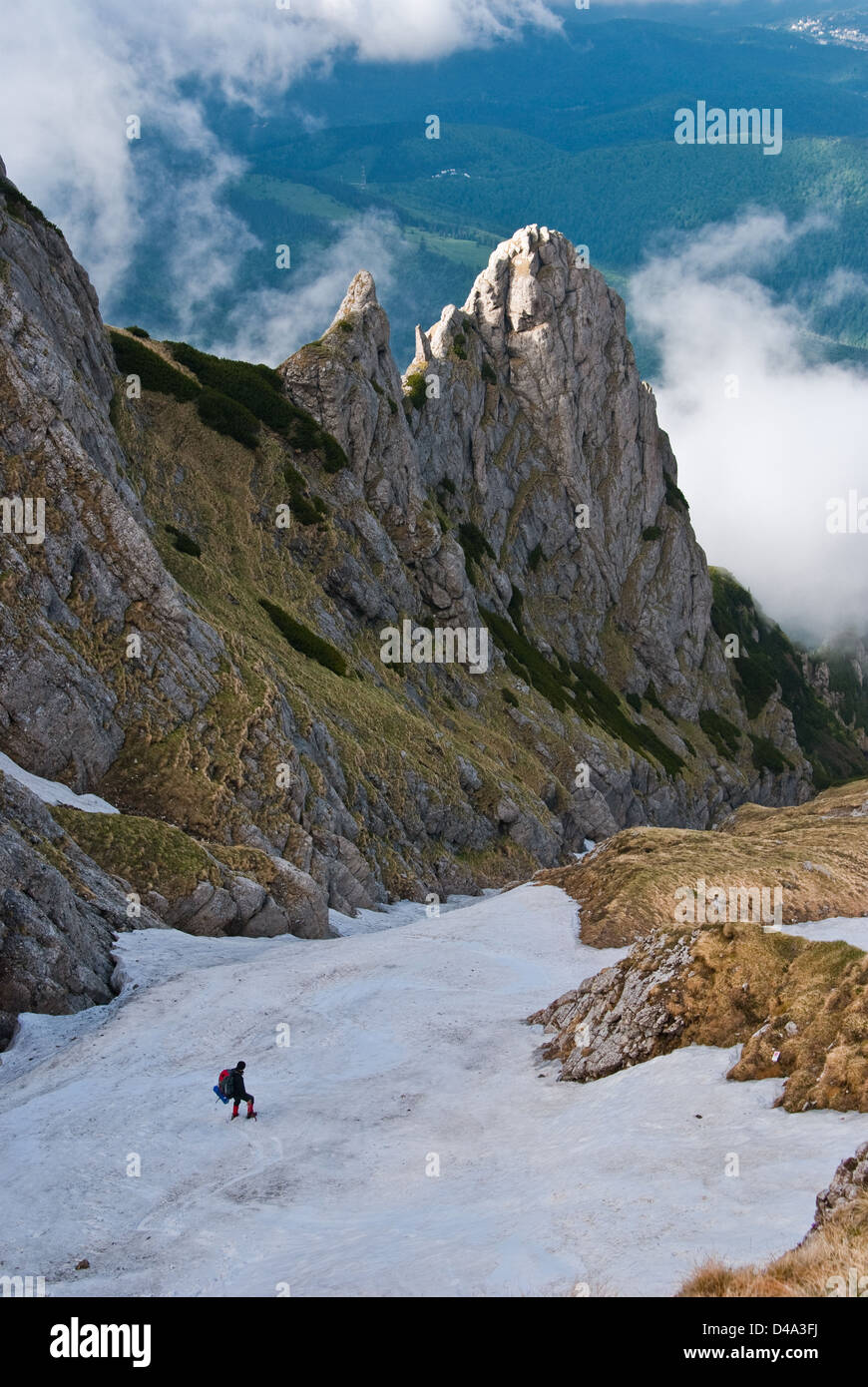 Bucegi valey Montagna neve vista bianco travel Foto Stock