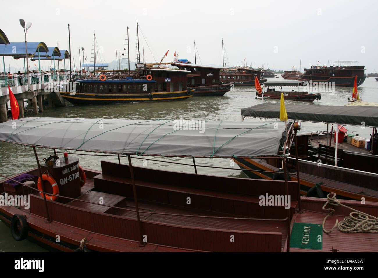 Halong Bay in Vietnam, in Asia Foto Stock