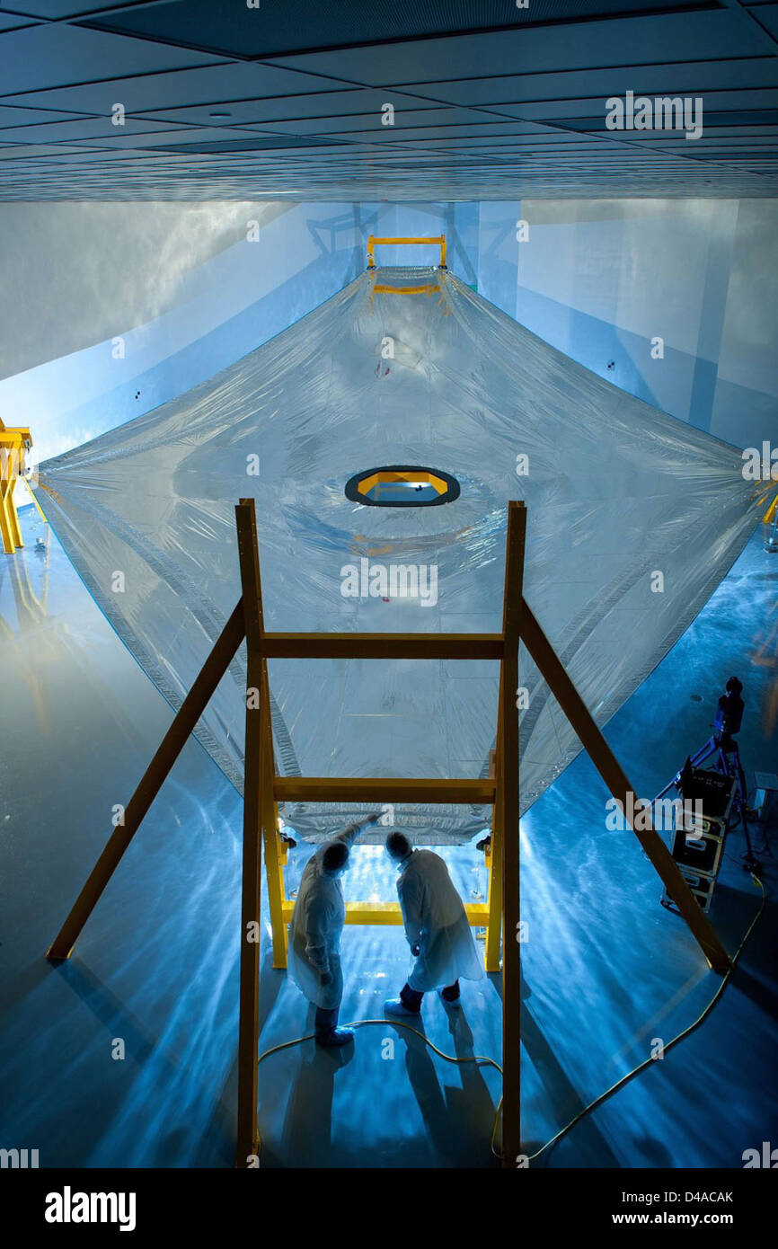 Il James Webb Space Telescope's SunshieldMembrane Foto Stock