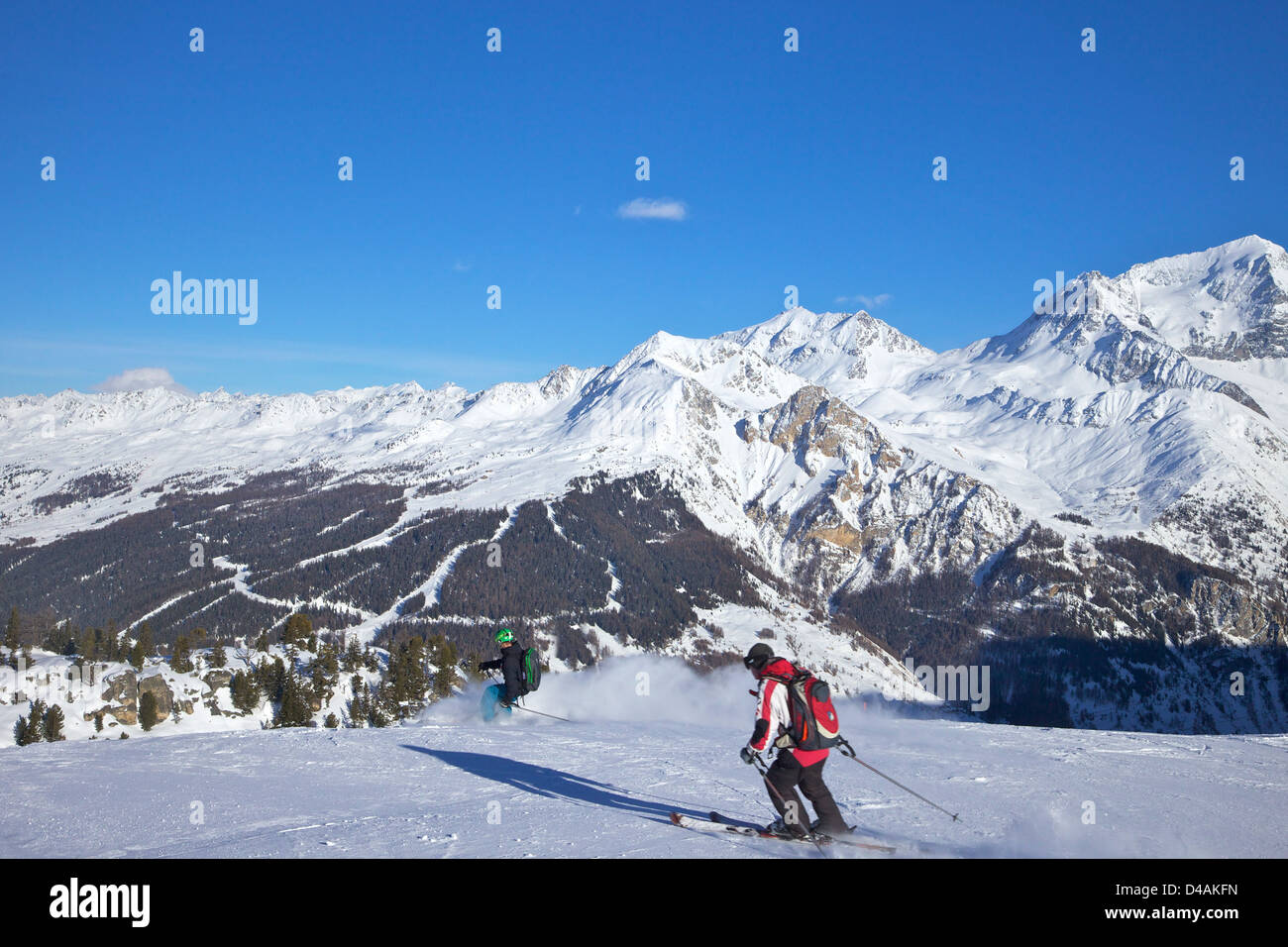 Mont Blanc pista blu in inverno il sole, La Plagne, Francia, Europa Foto Stock