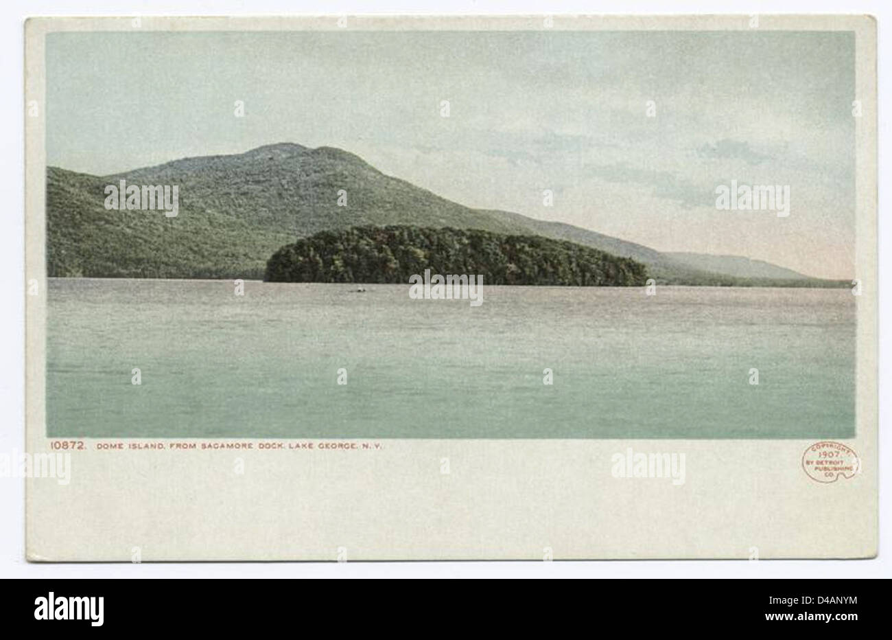 Isola di dome da Sagamore Dock, Isola Verde, Lake George, N... Foto Stock