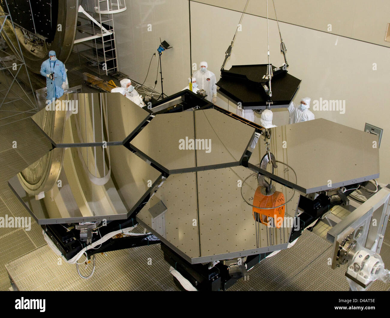 Test dello specchio della NASA a rompe superstiziosi miti Foto Stock