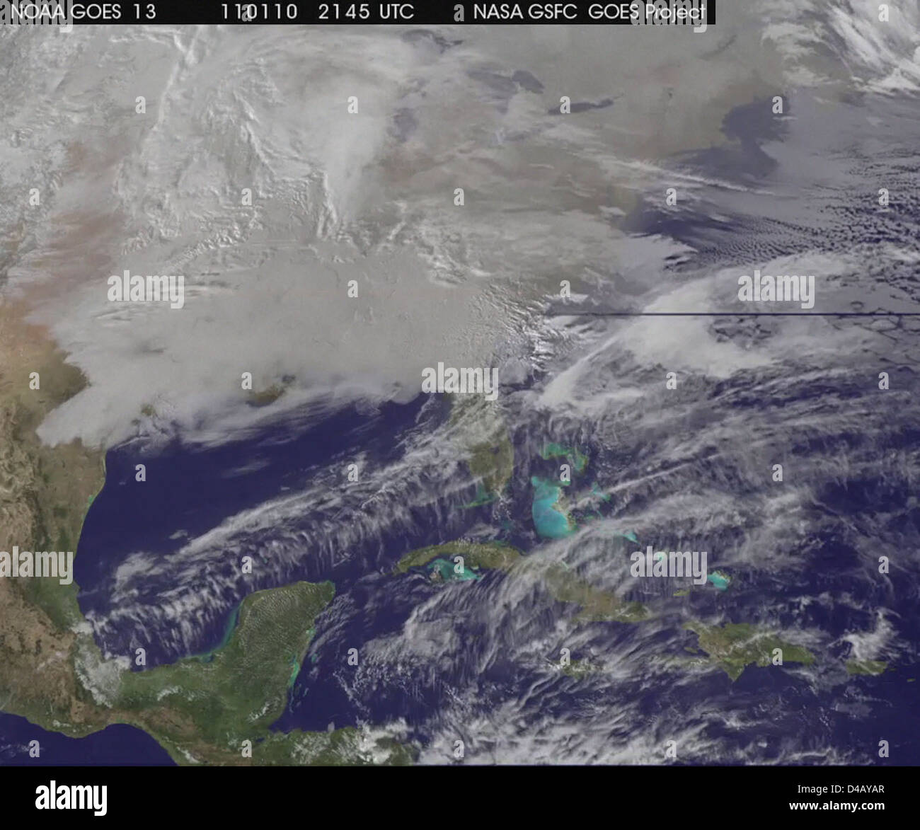 Satellite cattura Blizzard condizioni nel nordest degli Stati Uniti [Video] Foto Stock