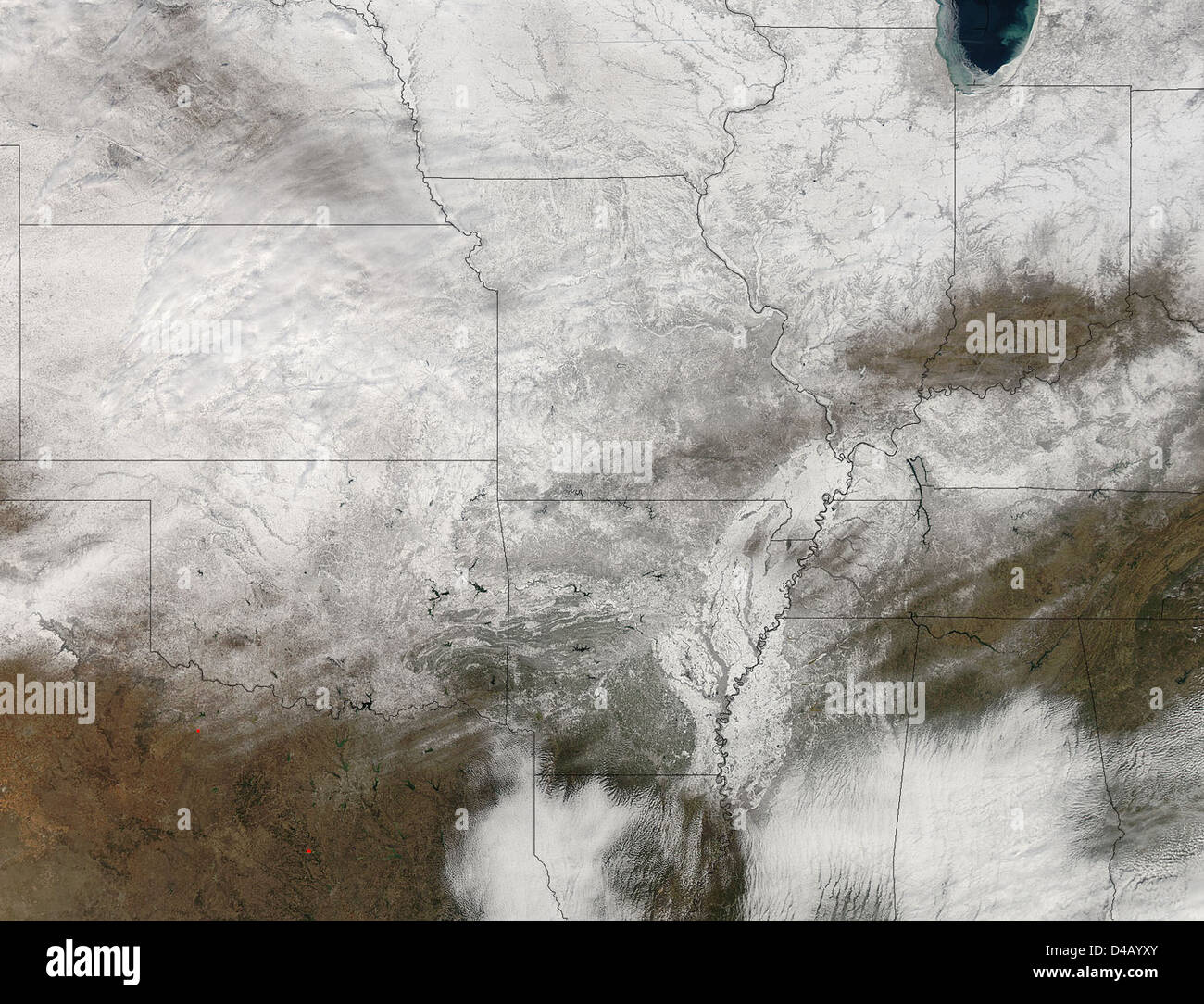 Satellite della NASA cattura la neve attraverso il sud degli Stati Uniti centrali Foto Stock