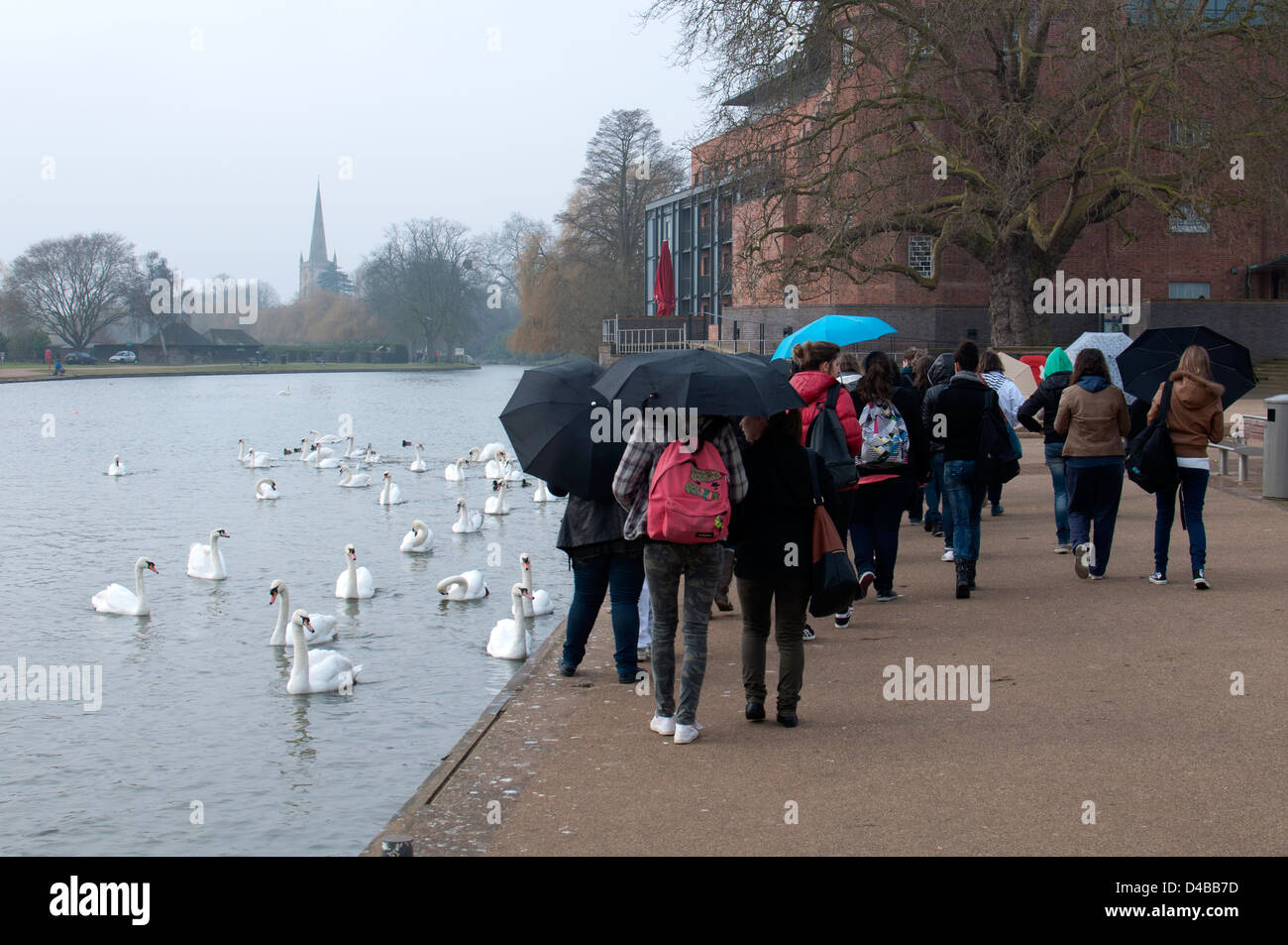 Overseas Student gruppo turistico in inverno, Stratford-upon-Avon, Regno Unito Foto Stock