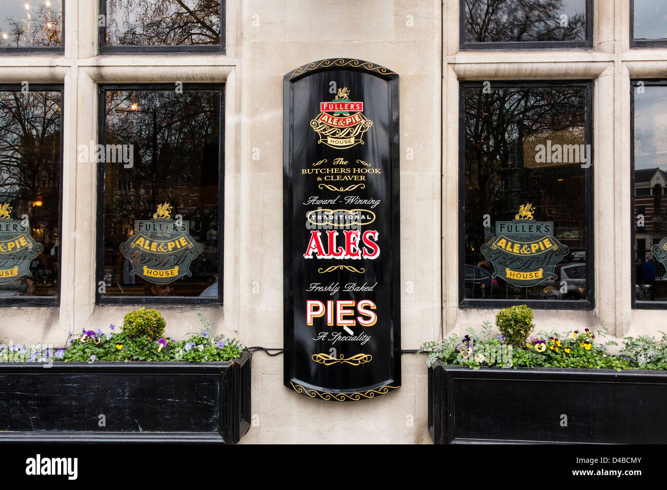 I macellai di gancio e Cleaver tradizionale di Londra e di Ale Pie pub di Londra, Inghilterra Foto Stock