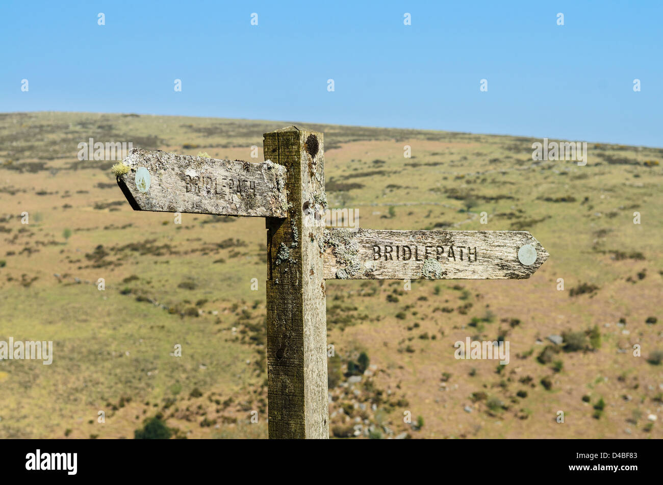 Segno Bridlepath nel Parco Nazionale di Dartmoor, Devon, Inghilterra. Foto Stock