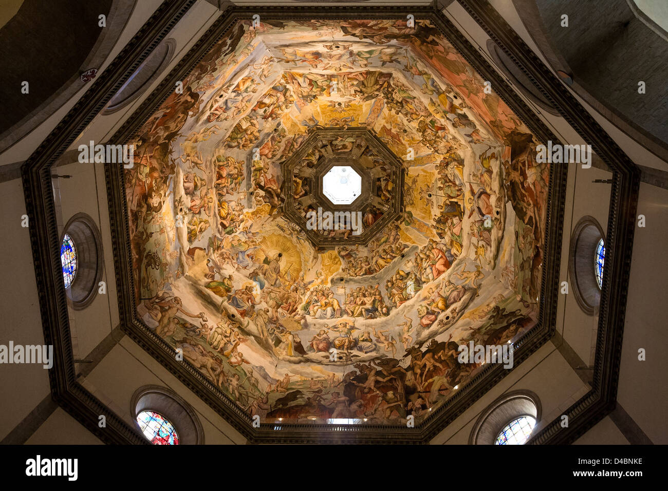 Il soffitto a cupola del Duomo, Basilica di Santa Maria del Fiore di Firenze (Italia). Affresco di Giorgio Vasari. Il Giudizio Finale. Foto Stock