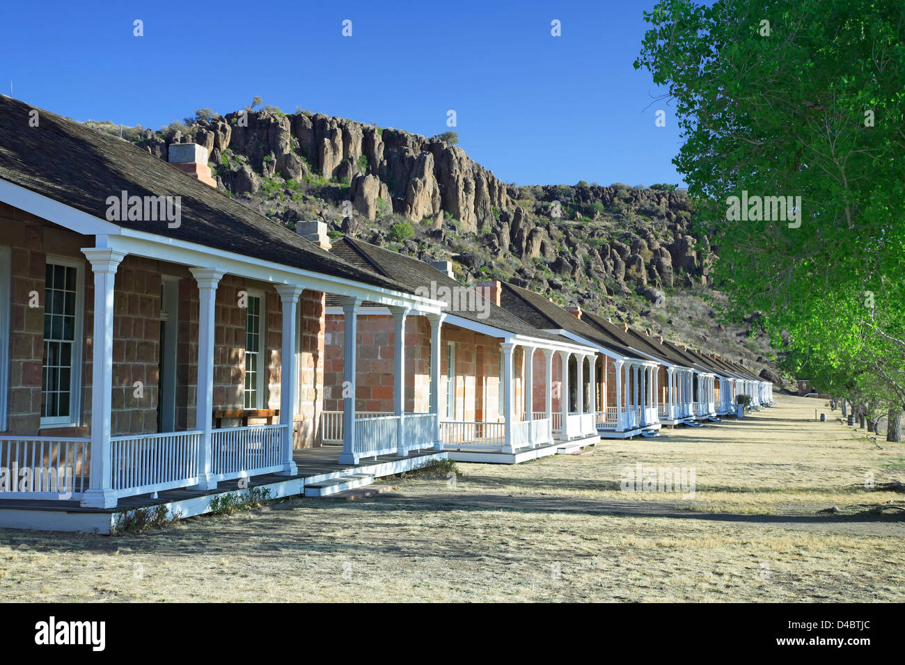 Degli ufficiali di fila, Fort Davis monumento nazionale, Fort Davis, Texas USA Foto Stock