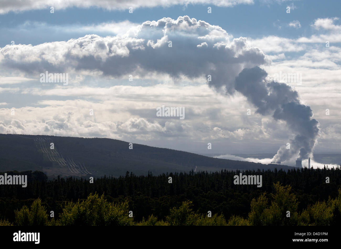 Torri di raffreddamento del Morwell Brown Coal Fired Power Station LaTrobe Valley Gippsland Victoria Australia Foto Stock