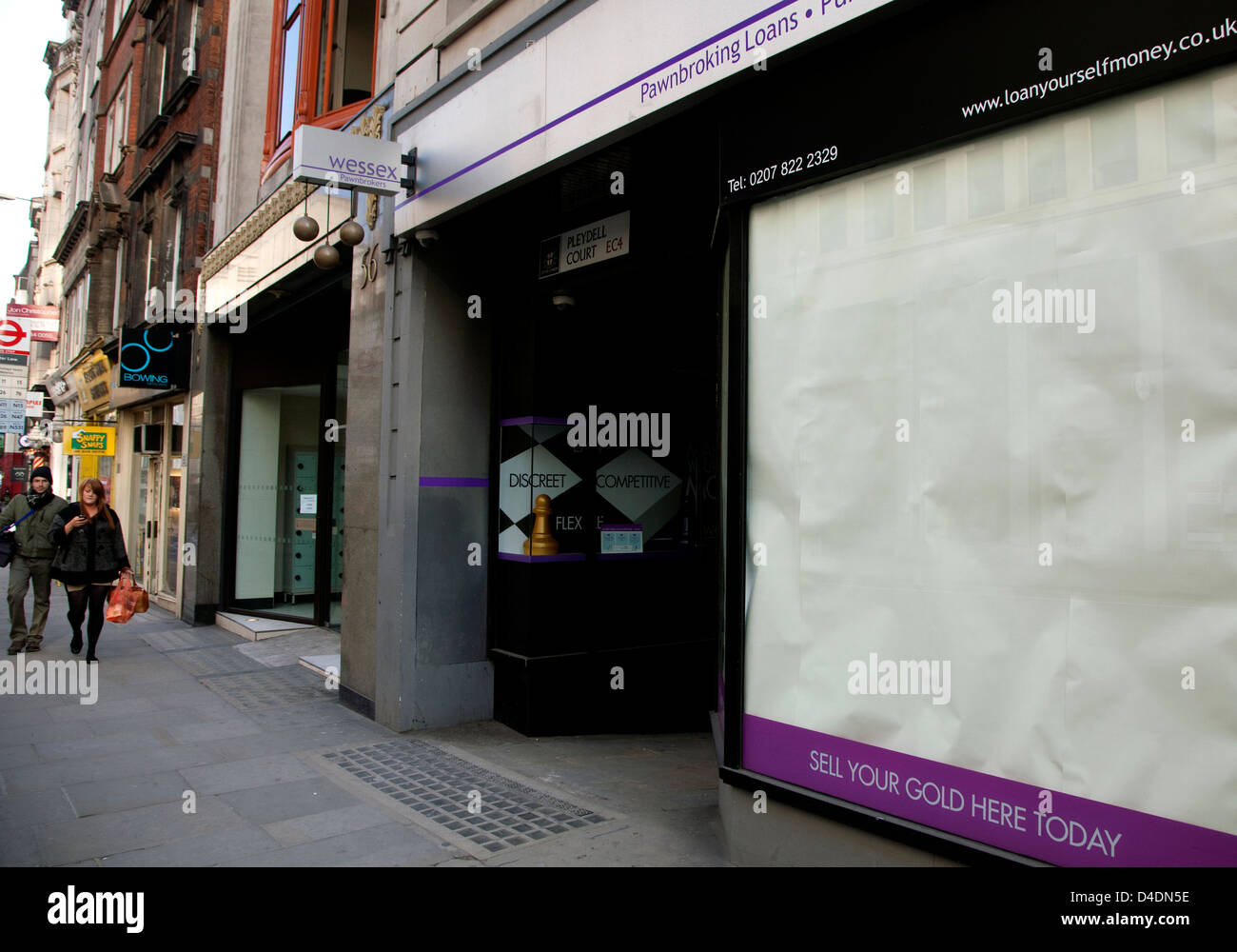 Chiuso e pawnbrokers e acquisto di oro shop nel centro di Londra Foto Stock