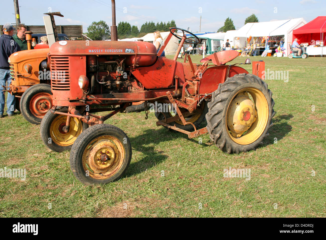 Trattore Massey Ferguson Hanbury Fiera vapore Stoke prima Worcestershire Inghilterra REGNO UNITO Foto Stock