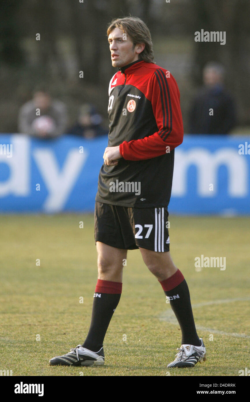 Jacques ABARDONADO di 1. FC Norimberga è raffigurato durante una sessione di formazione in Nuremberg, Germania, 22 gennaio 2008. Abardonado francese ha firmato un contratto fino al 2010. Foto: Daniel Karmann Foto Stock