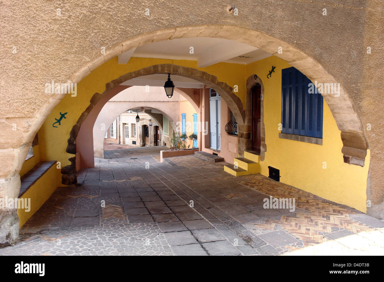 Il villaggio medievale di Roquebrune sur Argens Foto Stock