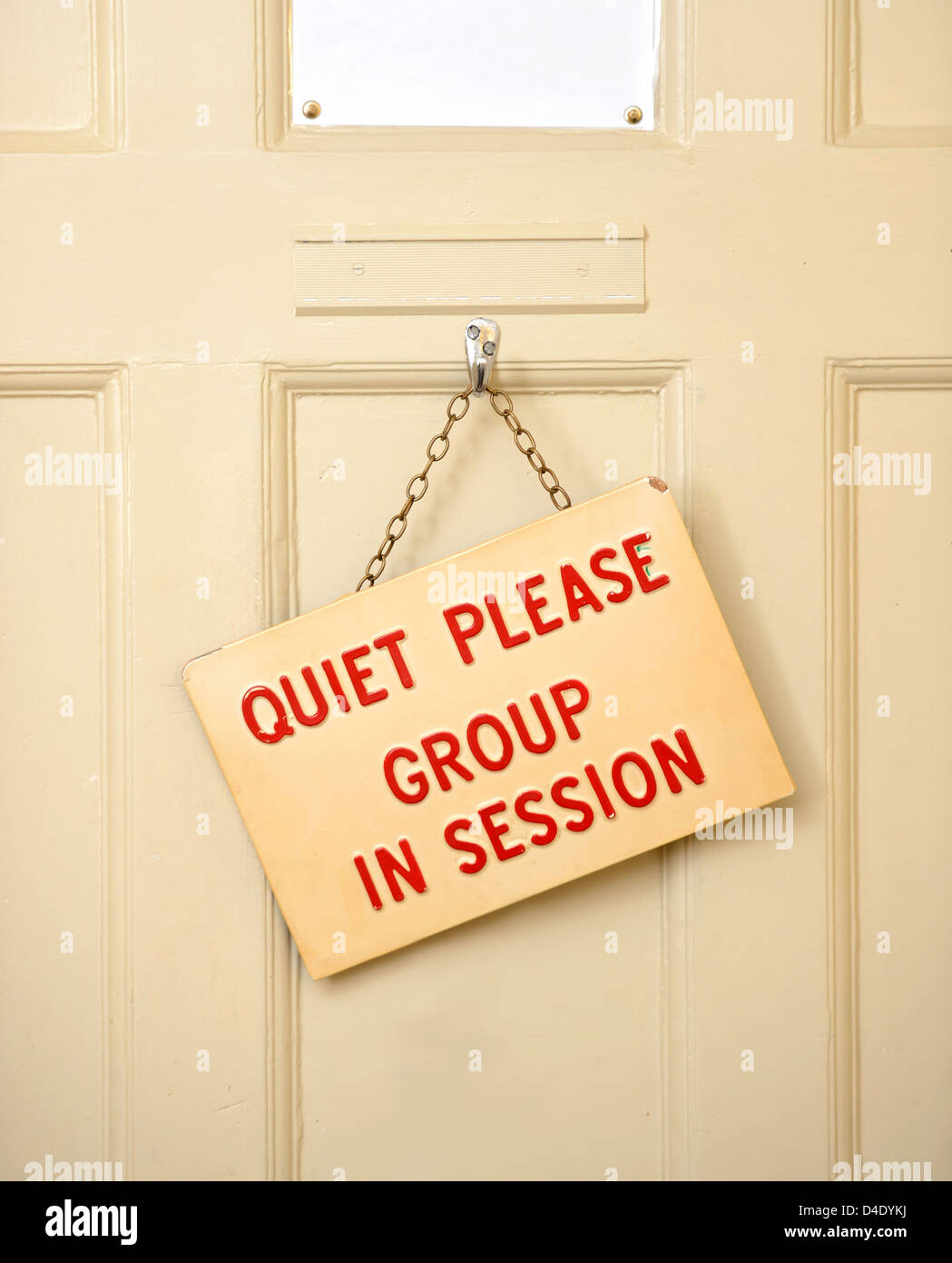 Una "tranquilla si prega di segno presso un centro di riabilitazione per l'alcol e la tossicodipendenza da droga REGNO UNITO Foto Stock