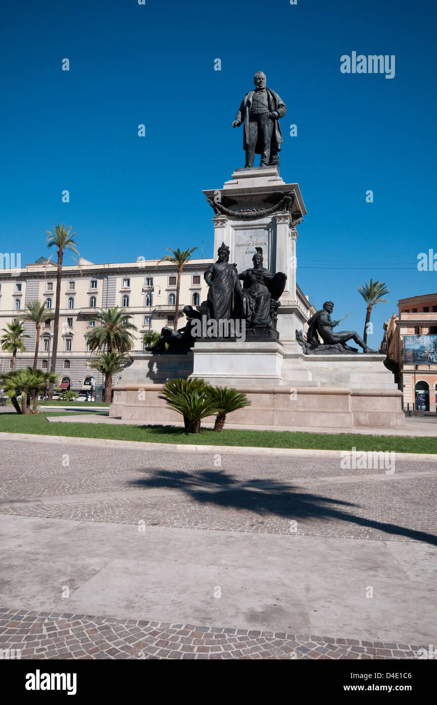 Italia Lazio Roma, Piazza Cavour Square, Camillo Cavour monumento Foto Stock