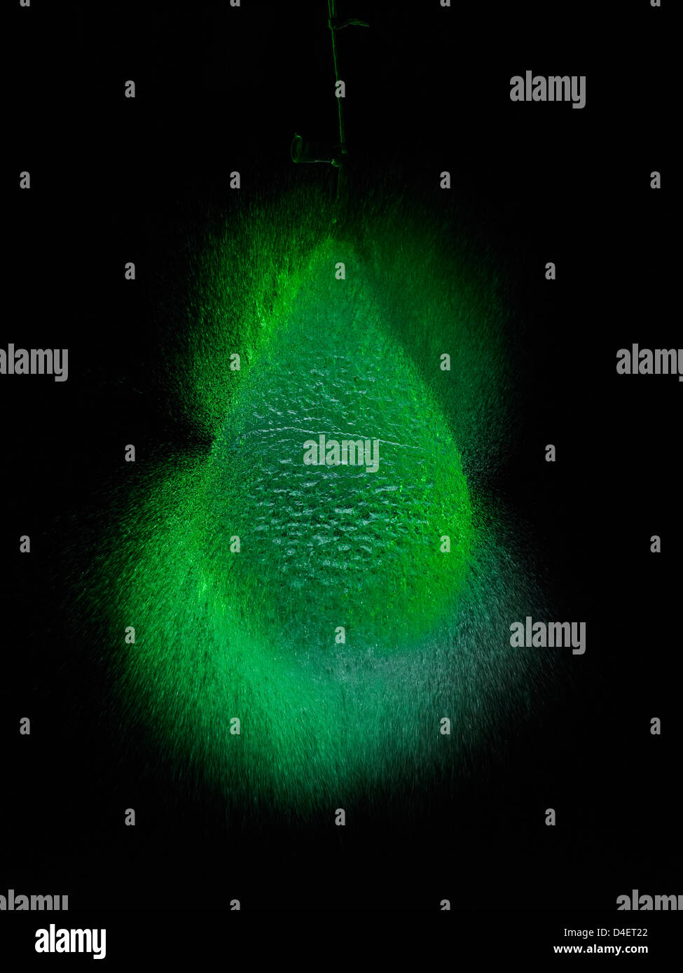 Immagini ad alta velocità di acqua balloon popping Foto Stock