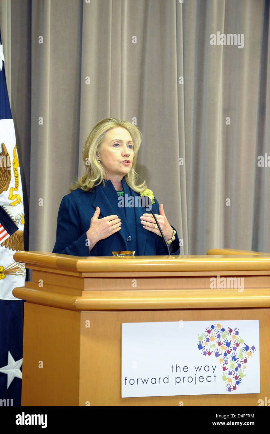 Segretario Clinton offre commento alla coalizione del Congresso in Istituto di adozione in Africa in avanti al vertice del progetto Foto Stock