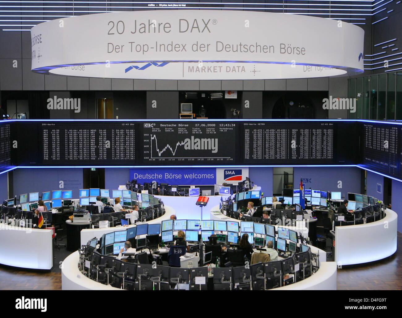 Il piano commerciale di Deutsche Boerse's Frankfurt Stock Exchange di Francoforte sul Meno, Germania, 27 giugno 2008. Il tedesco indice azionario DAX ('Deutscher Aktienindex') è stato introdotto circa vent'anni prima, il 1 luglio 1988. Foto: Arne Dedert Foto Stock