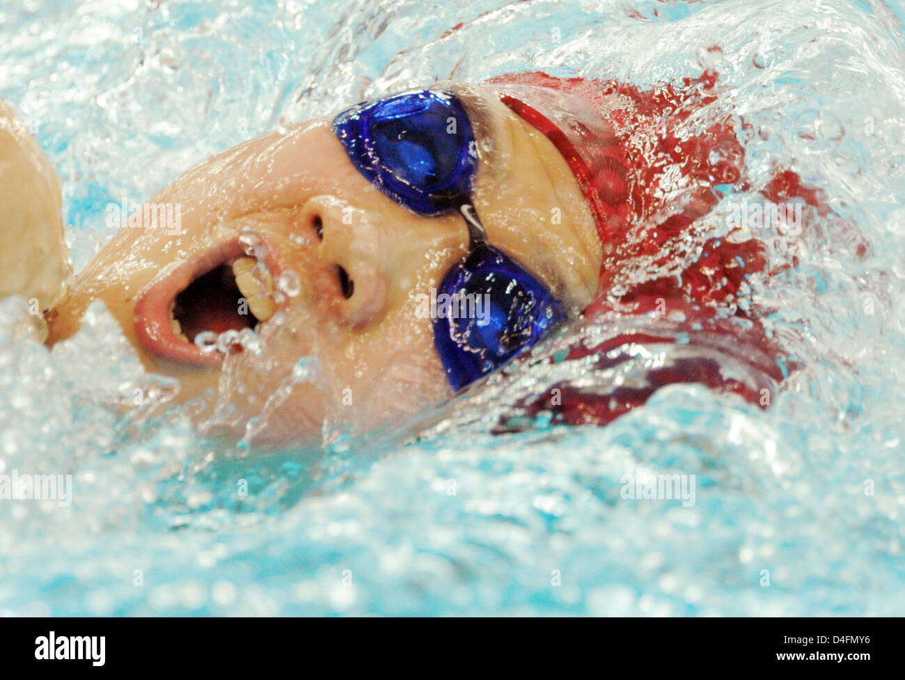Vi Meihong dalla Cina, 15 anni, compete in campo femminile 800 m freestyle 4 di calore ai Giochi Olimpici di Pechino 2008 a Pechino, in Cina, 14 agosto 2008. Foto: Bernd Thissen Foto Stock