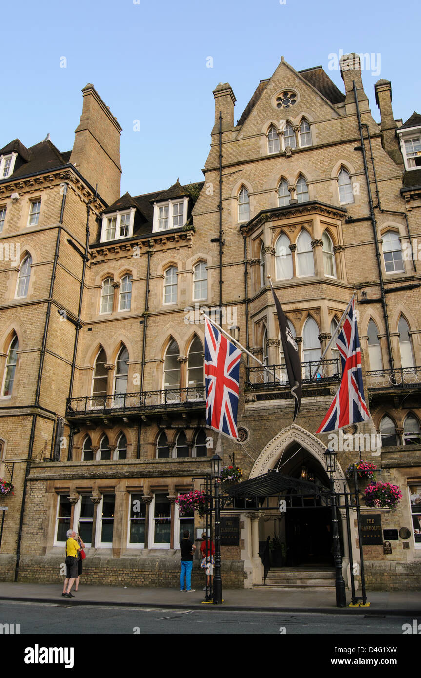 Ingresso di Randolph Hotel, Oxford, Inghilterra Foto Stock
