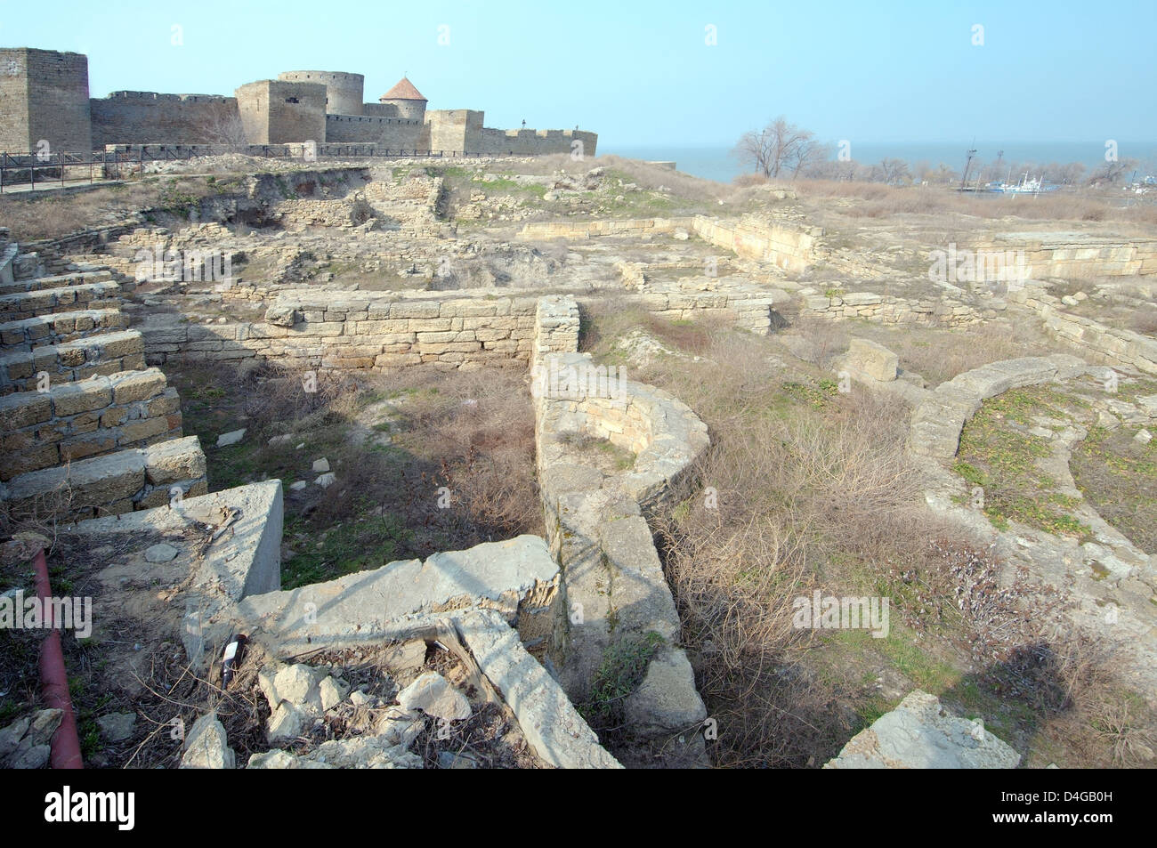 Resti di antichi Tyras, vicino alla medievale pareti genovese del Maurocastro, Belgorod-Dnestrovskiy, Ucraina, Europa orientale Foto Stock