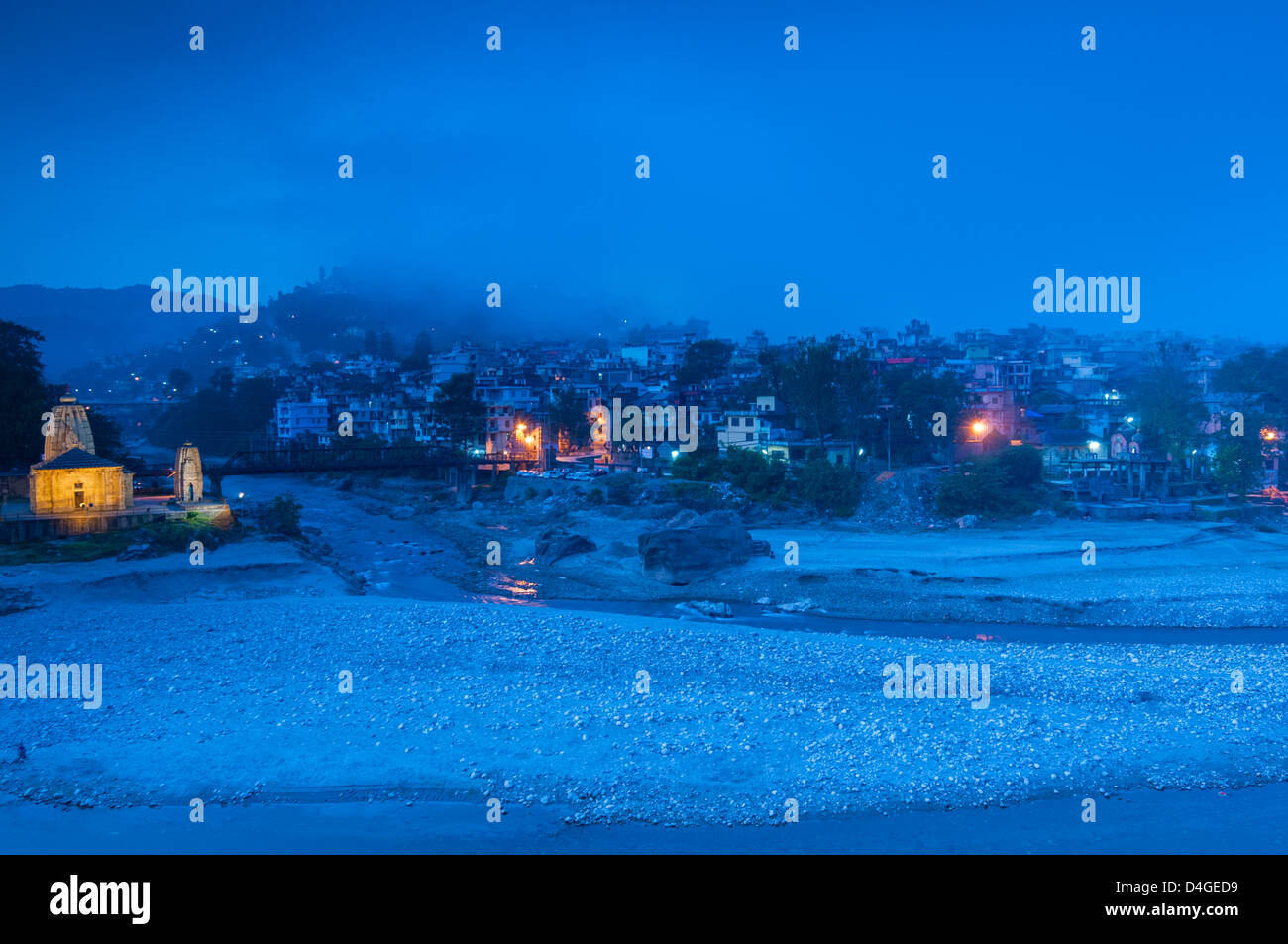Fiume Beas, mandi(nome vecchio Mandav Nagar) noto anche come Sahor (tibetano: Zahor), mandi distretto, Himachal Pradesh, India, Asia. Foto Stock