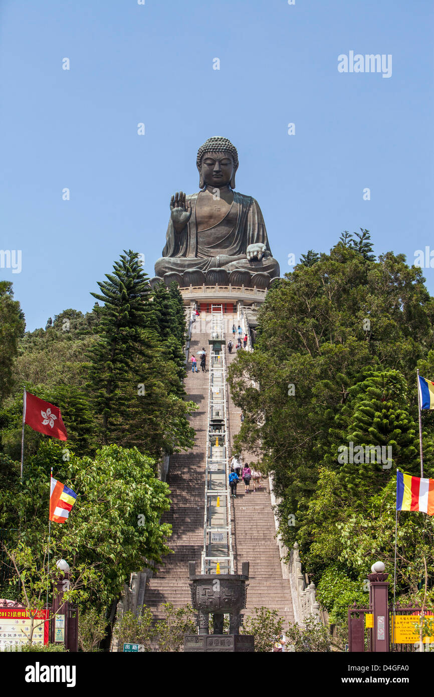 Tian Tan Buddha di Ngong Ping, Lantau Island, Hong Kong, Cina Foto Stock