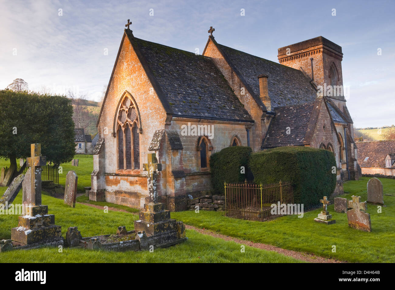 La chiesa di San Barnaba nel villaggio Costwold di Snowshill, Gloucestershire, England, Regno Unito Foto Stock