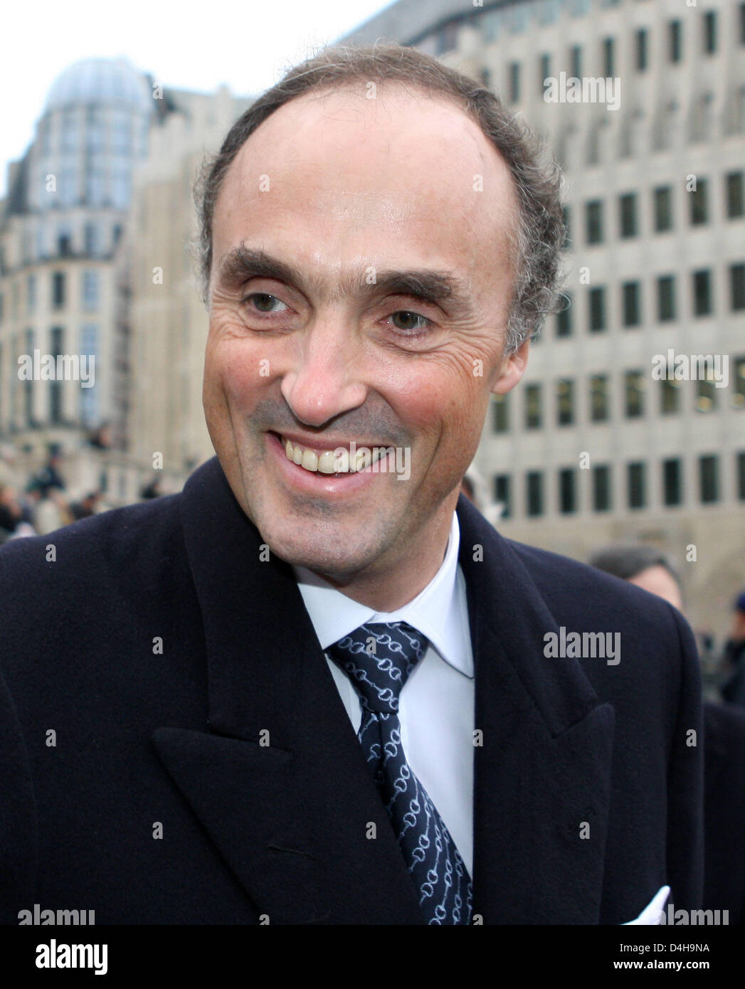 Il principe belga Lorenz assiste la celebrazione annuale della Kingsday a Bruxelles, Belgio, 15 novembre 2008. La famiglia reale ha frequentato il Te Deum in Sint-Michiels-en-Sint-Goedele cattedrale. Giornale fiammingo 'Het Laatste Nieuws" comunica che la famiglia reale riceverà il 6 per cento più soldi dal Tesoro nel 2009. Secondo la relazione, il re e i suoi parenti il Foto Stock