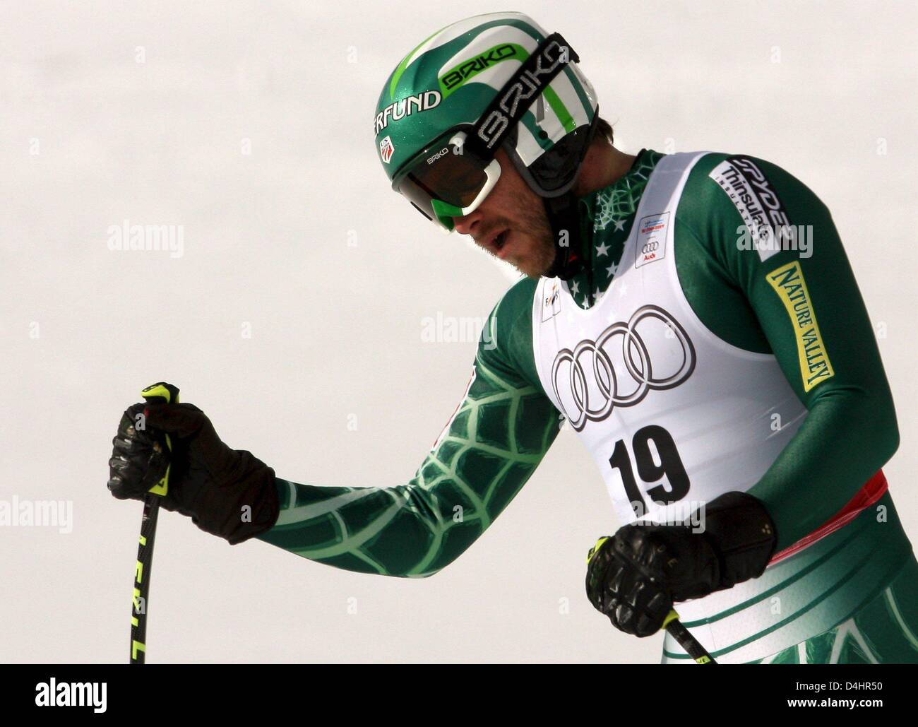 Noi Bode Miller mostrato dopo la sua esecuzione presso gli uomini?s in discesa la concorrenza a sci alpino Campionati del Mondo in Val d'Isere, Francia, 07 febbraio 2009. Foto: EPA/STEPHAN JANSEN Foto Stock