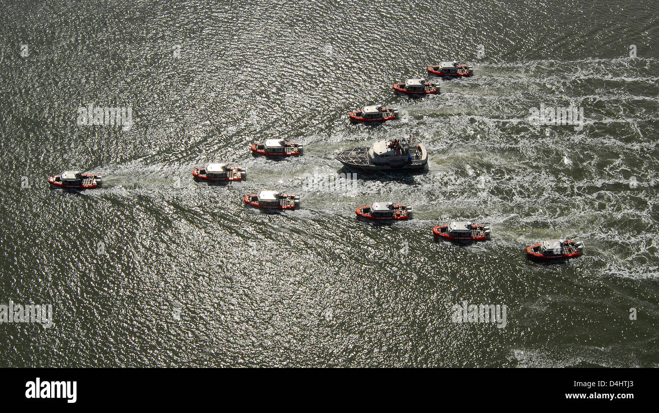 Le taglierine della Guardia Costiera sono fondamentali per sostenere le operazioni di sicurezza interna, pattugliare le acque degli Stati Uniti e garantire la sicurezza delle regioni costiere. Questi tagliatori aiutano anche le attività di applicazione della legge, lavorando per prevenire il traffico illegale e garantire la sicurezza nazionale. Foto Stock