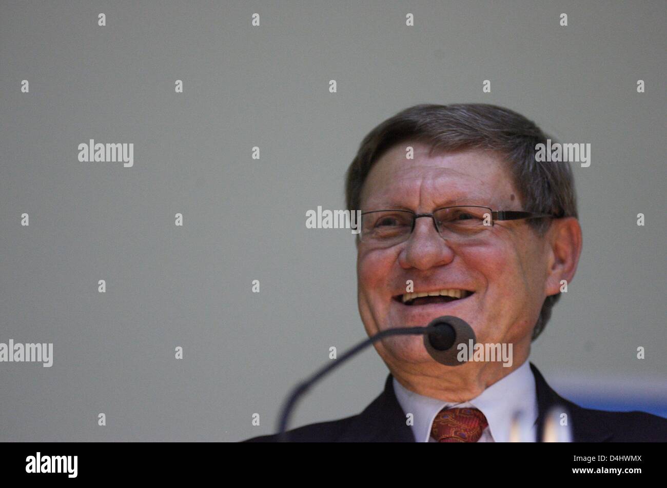 Sopot, Polonia. Il 14 marzo 2013. Il Professor Leszek Balcerowicz offre una lezione a Gdansk universitaria. Balcerowicz è un economista polacco, l'ex presidente della Banca nazionale di Polonia e vice primo ministro Tadeusz Mazowiecki governo. Egli è famoso per attuare il polacco della trasformazione economica programma negli anni novanta, una terapia shock a cui si fa comunemente riferimento come il piano Balcerowicz.Lui è un professore al mondo il primo istituto universitario di studi post laurea e la formazione nel settore degli affari europei Collegio d'Europa. Credito: Michal Fludra / Alamy Live News Foto Stock