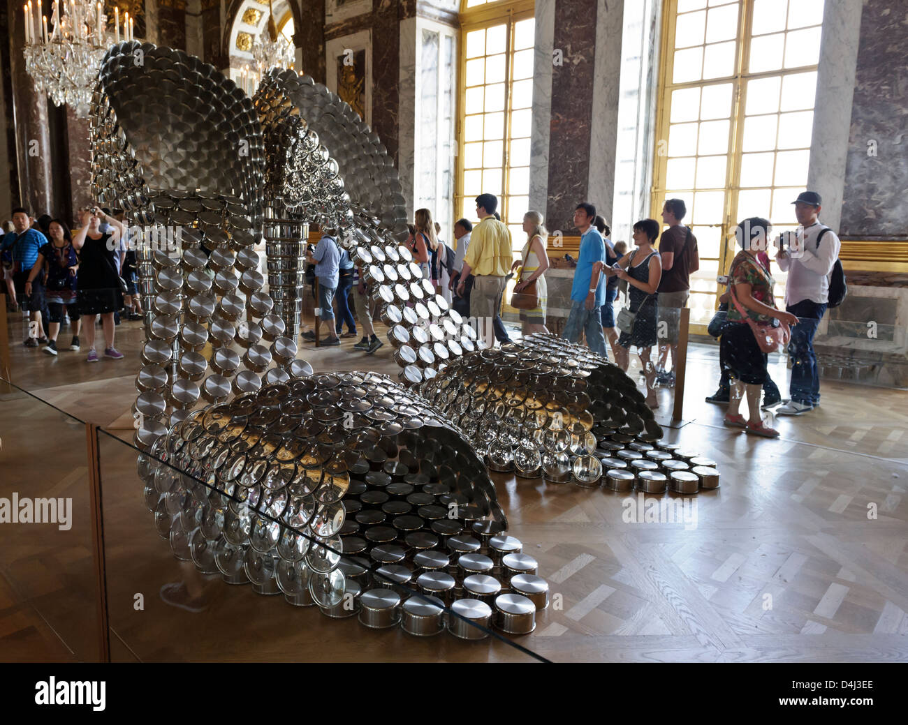 Scarpe giganti immagini e fotografie stock ad alta risoluzione - Alamy