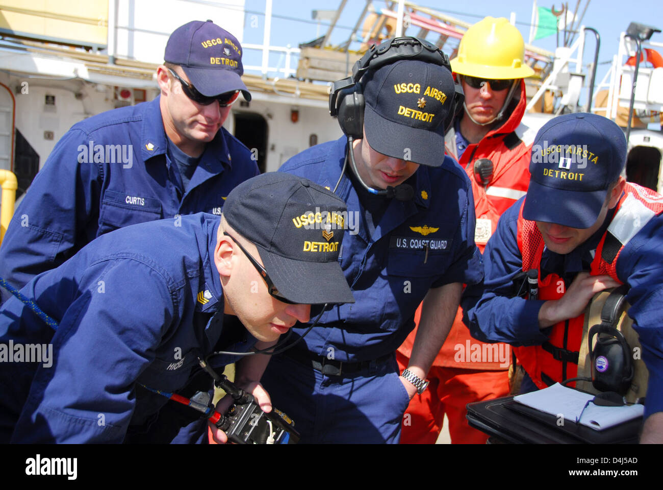 Coast Guard HH-65C Helicopter crash operazione di salvataggio Foto Stock