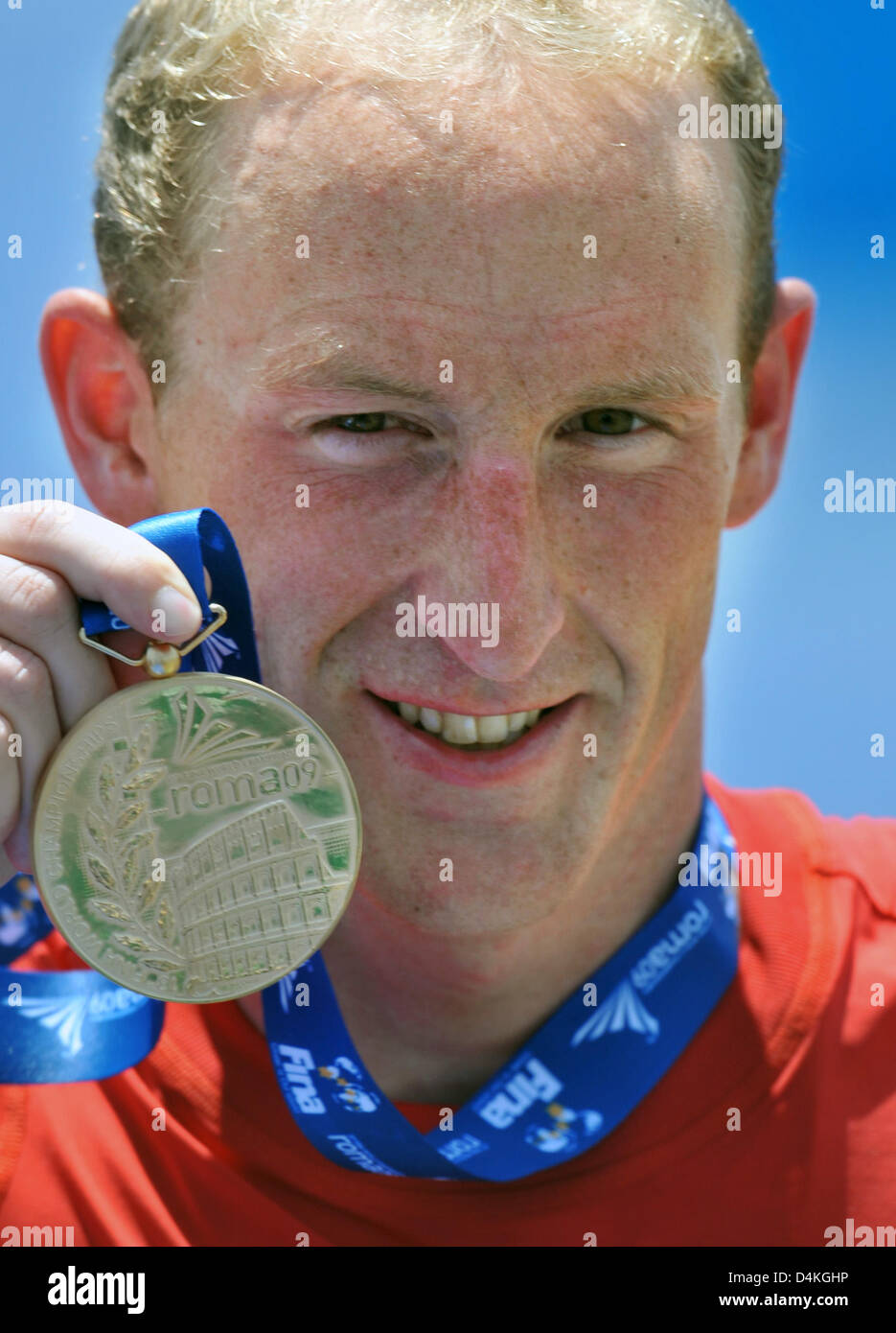 Germania?s Thomas Lurz vince la medaglia d'oro in acque aperte 5km al Campionati del Mondo di nuoto FINA a Roma, Italia, 21 luglio 2009. Foto: BERND THISSEN Foto Stock