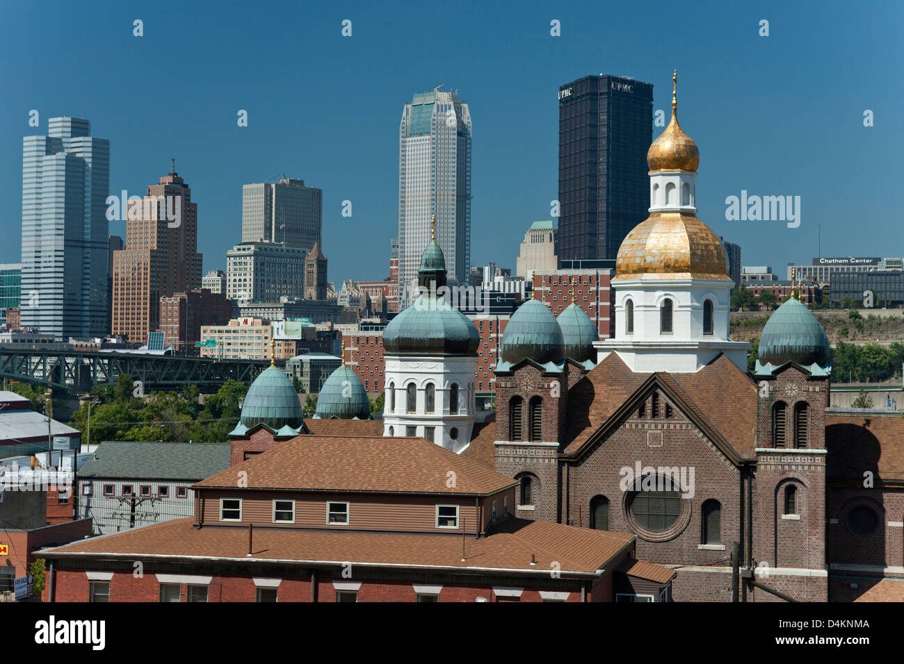 Cupole di san Giovanni il Battista ucraino chiesa lato sud dello skyline di Pittsburgh Pennsylvania USA Foto Stock
