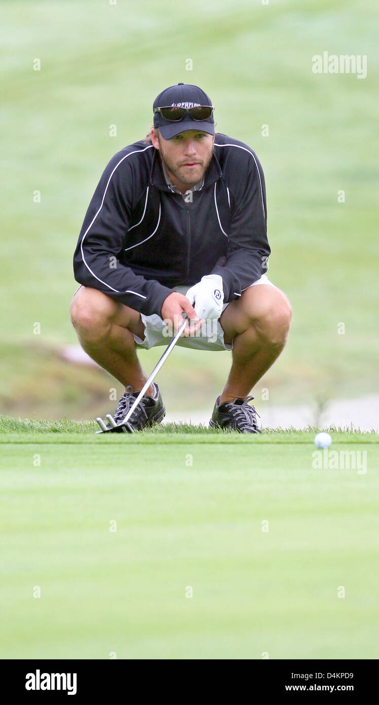 Siamo ski racer Bode Miller raffigurata sul campo da golf di Zell am See, Austria, 15 maggio 2009. Bode Miller partecipa al UVEX &Sci Golf Campionati del Mondo 2009 che avvengono in Zell am See dal 14 maggio fino al 17 maggio 2009. Il concorso è composto da un slalom gigante e due round di golf. Foto: Karl-Josef Hildenbrand Foto Stock