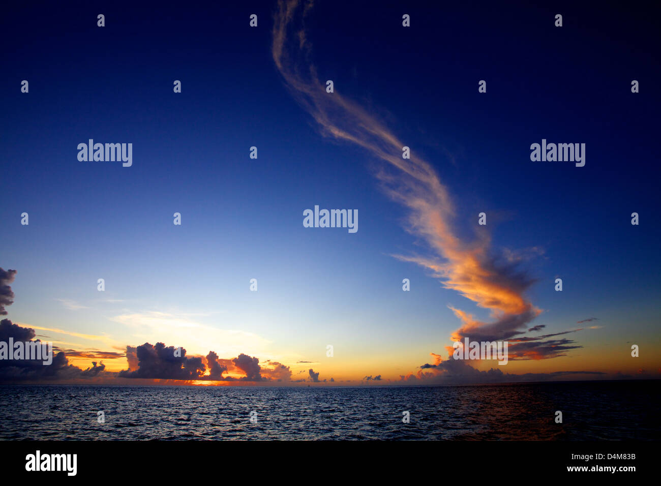 Tramonto con Streaming Cloud in Saint Lucia, Caraibi orientali Foto Stock