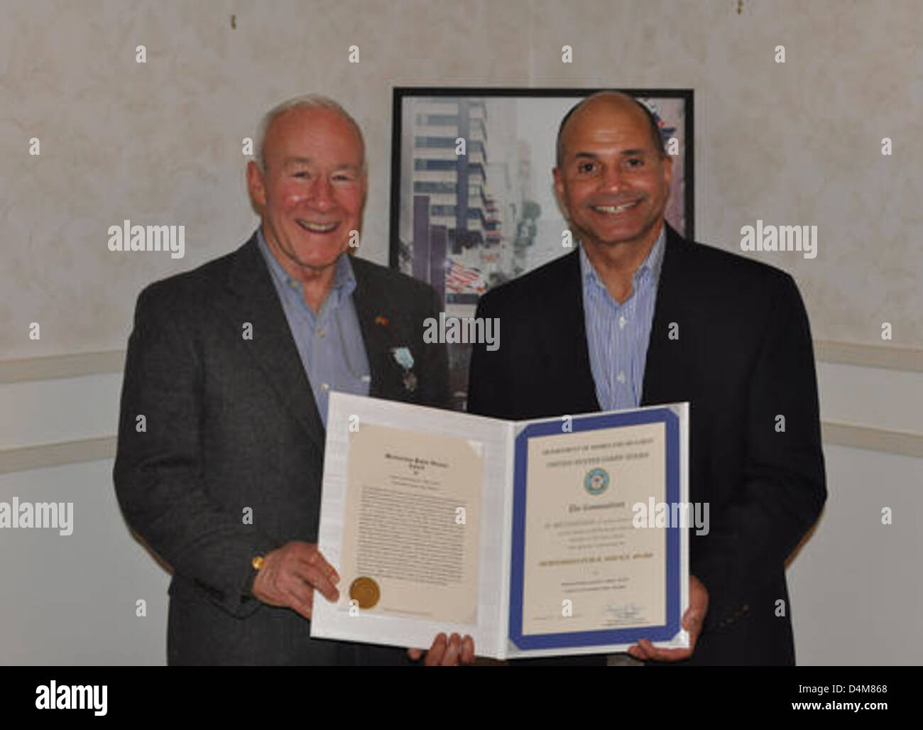 Il maggiore generale Myatt dà un annuncio di servizio pubblico (PSA) sulle operazioni militari. L'annuncio fornisce informazioni chiave sulle priorità della difesa e sui programmi di servizio militare. Foto Stock